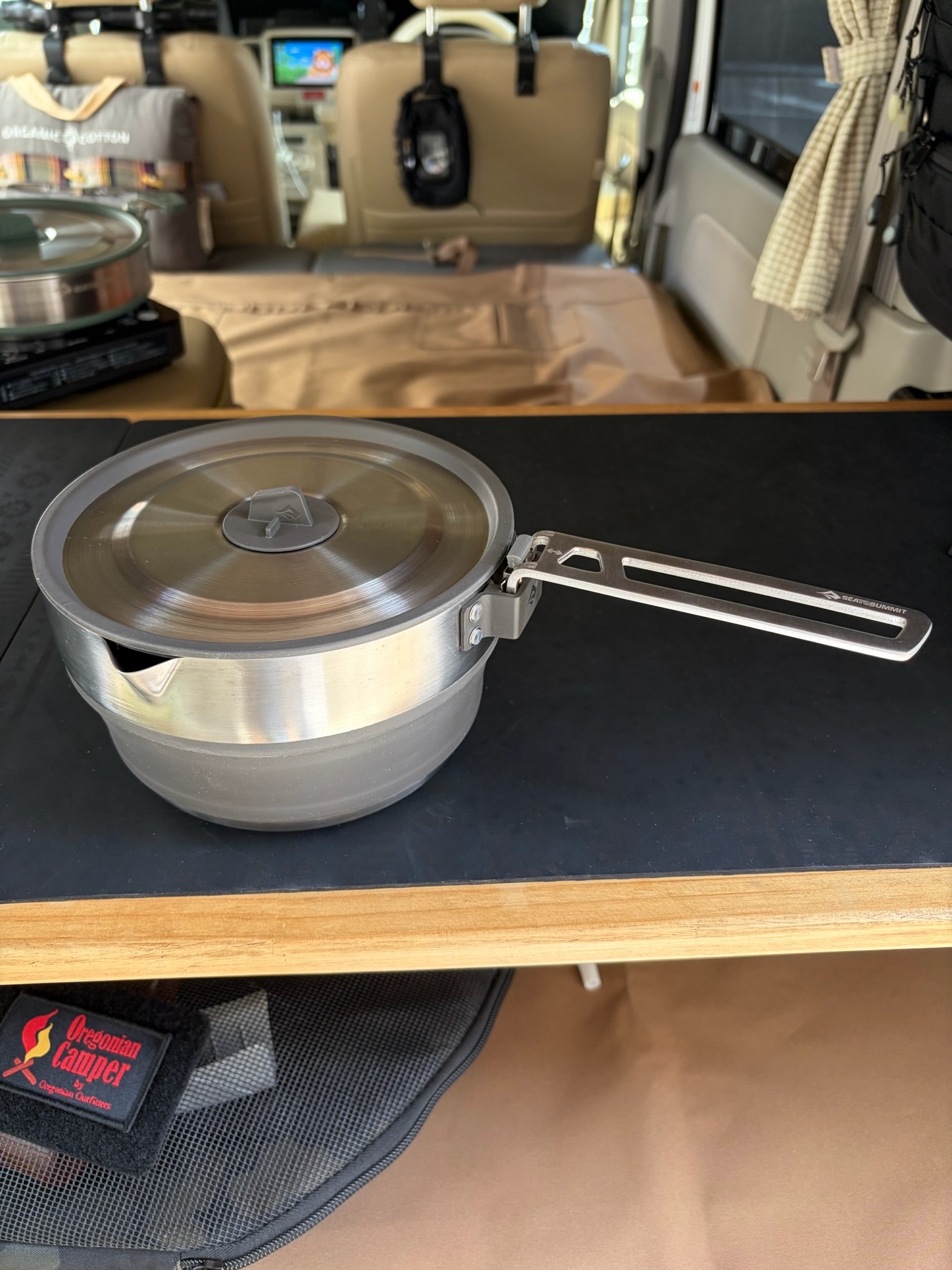 ポアリングポット フタ閉