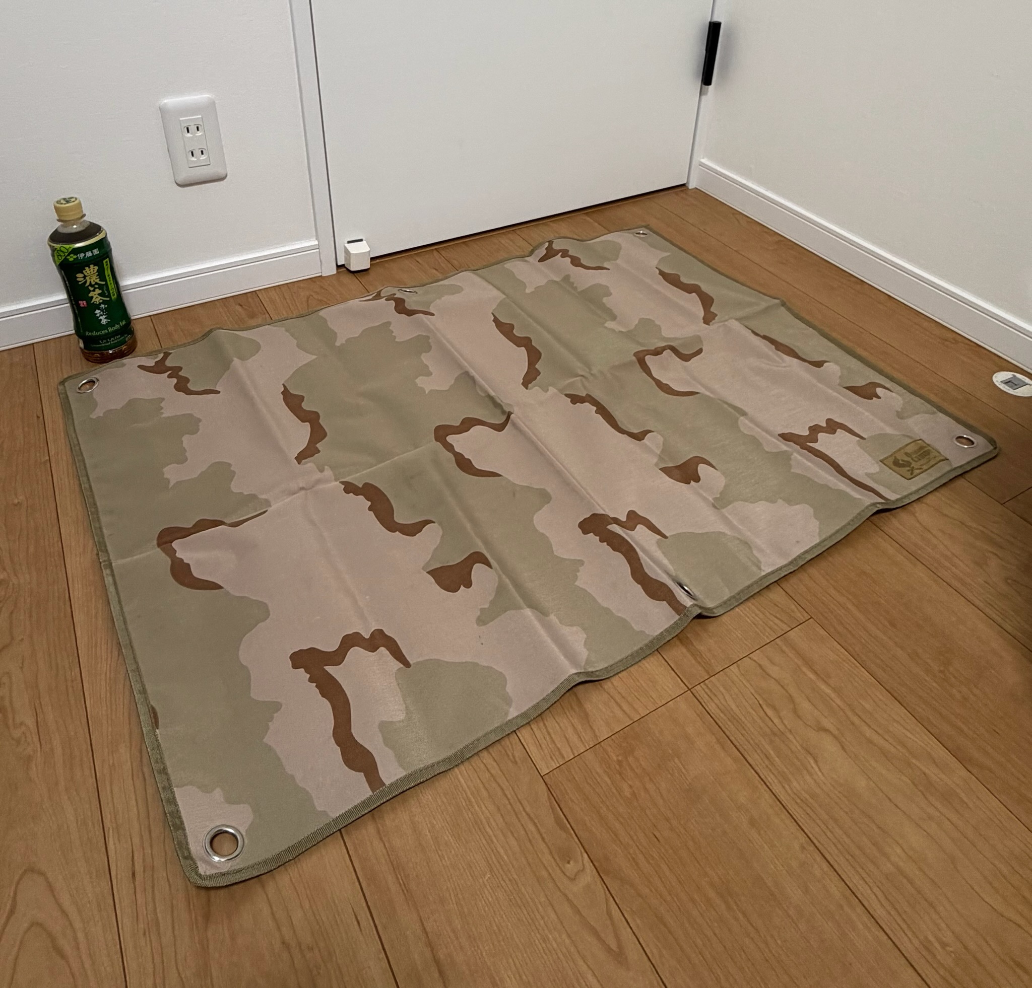 オレゴニアンキャンパー 防水グランドシート S 斜め角度