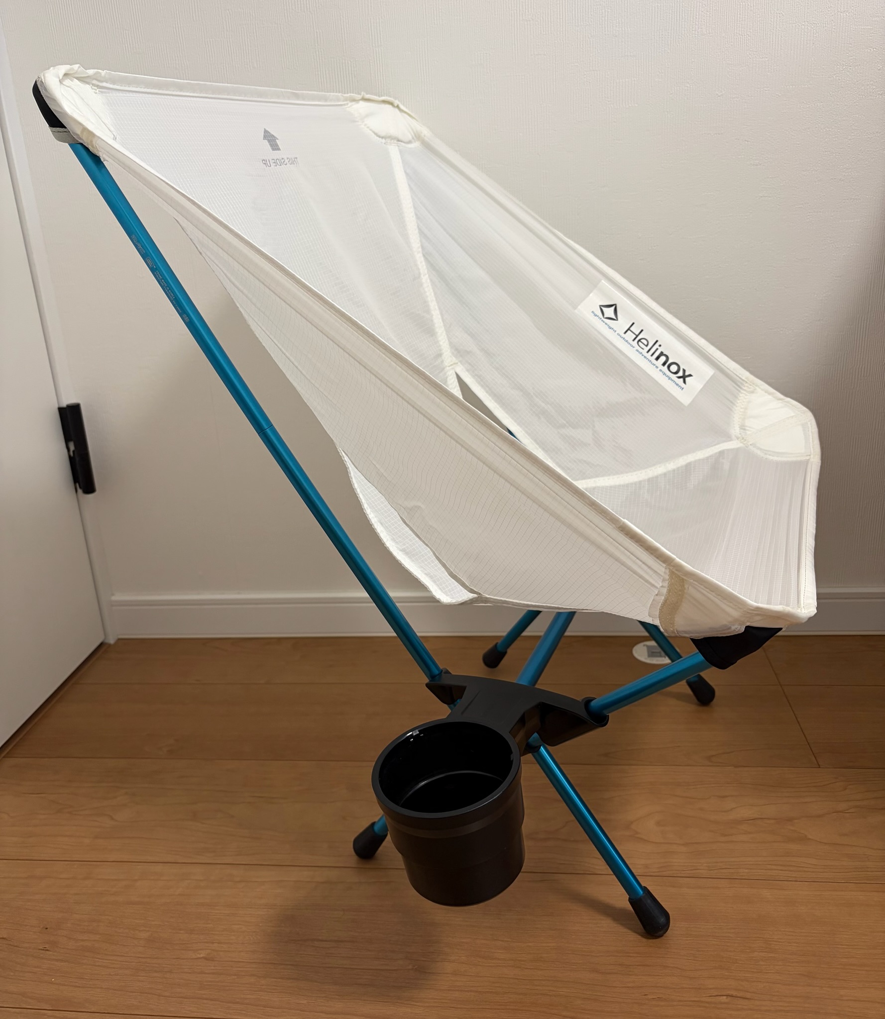 チェアゼロにカップホルダーを装着