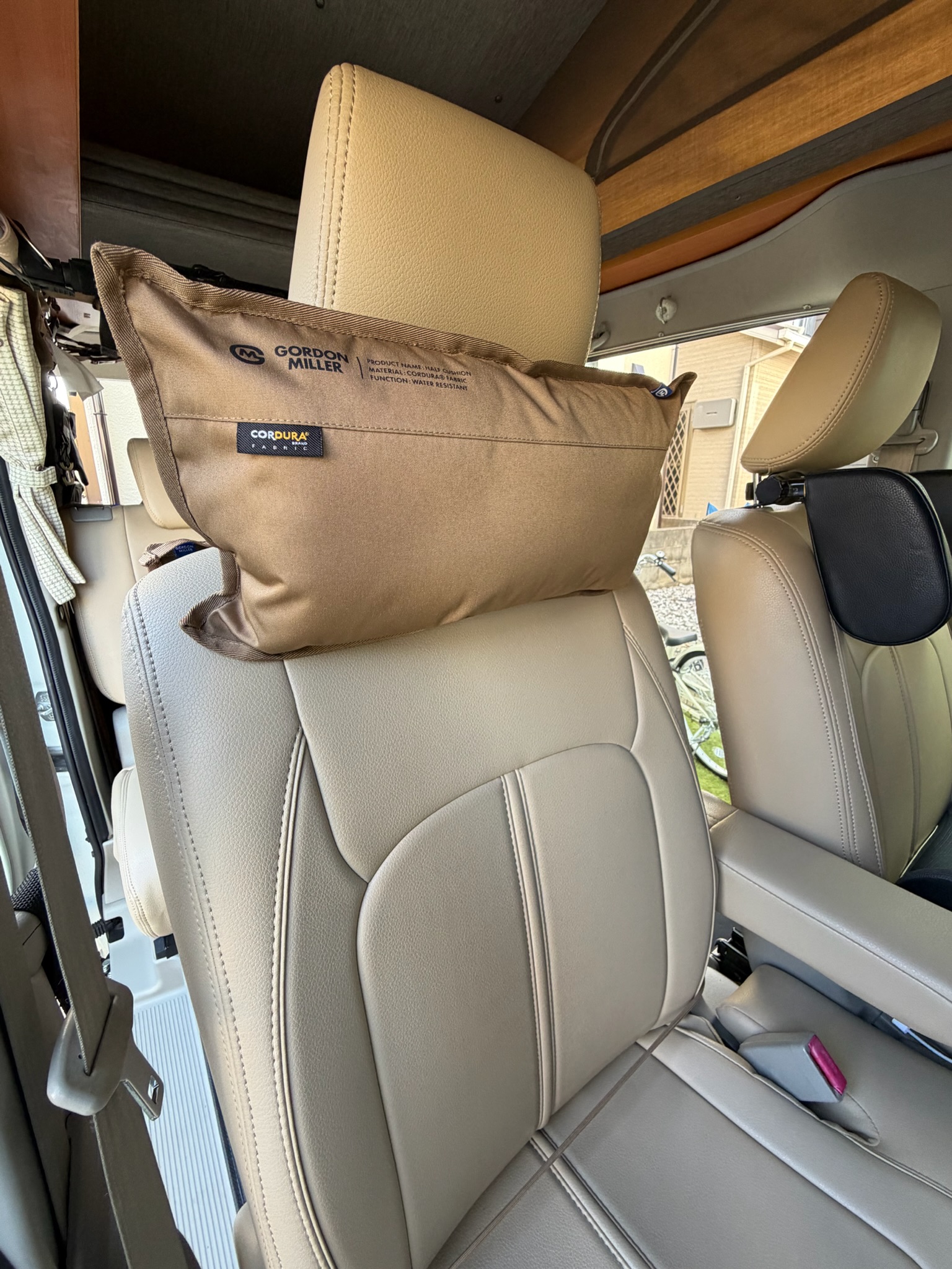 GORDON MILLER CORDURAハーフクッション