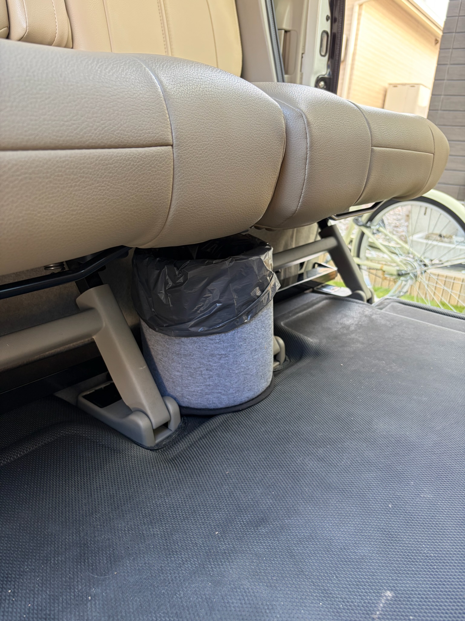 JKMマルチボックス シート下ゴミ箱