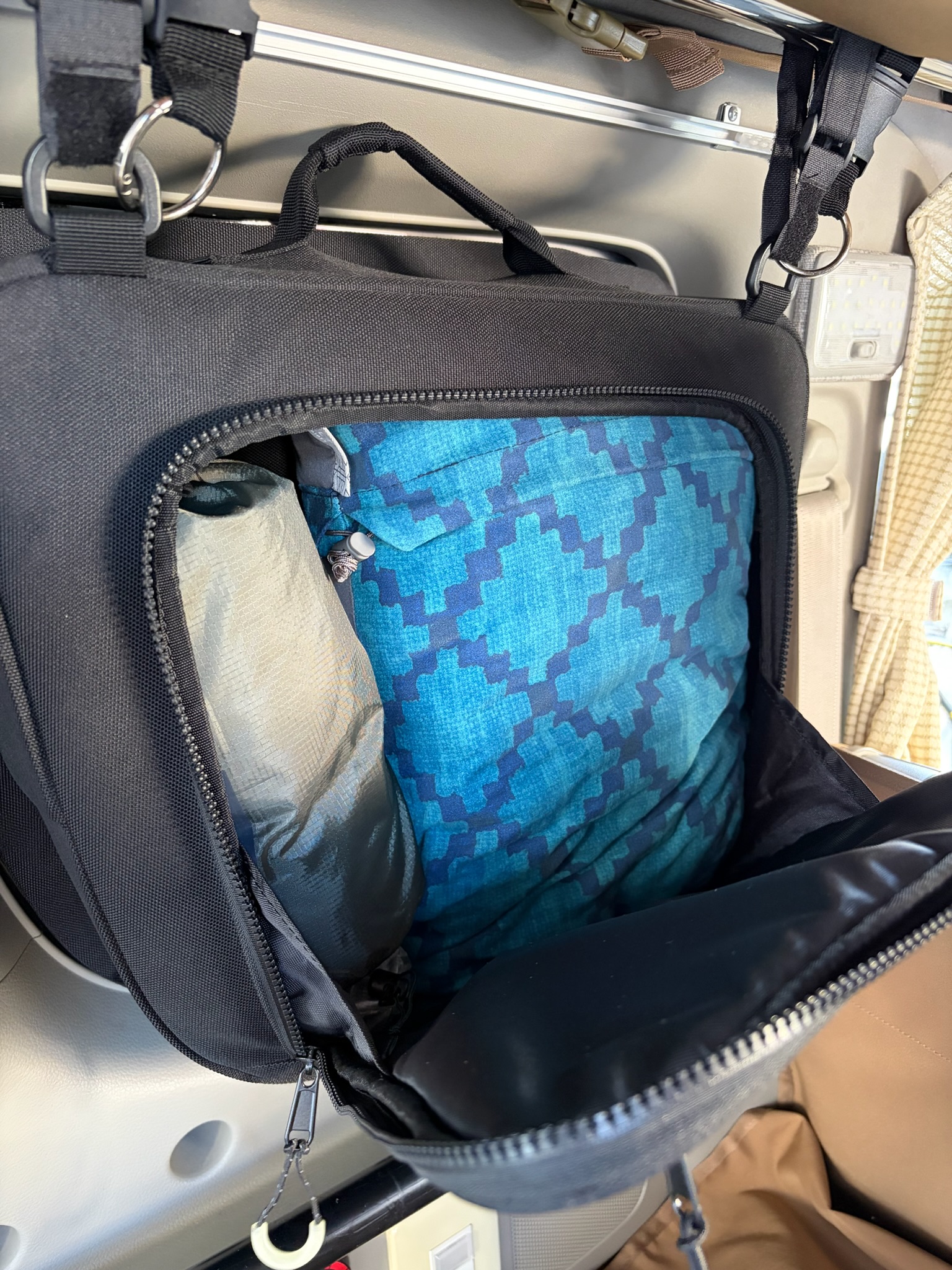 SHINOBIプラス空間 ブラインドラゲッジ