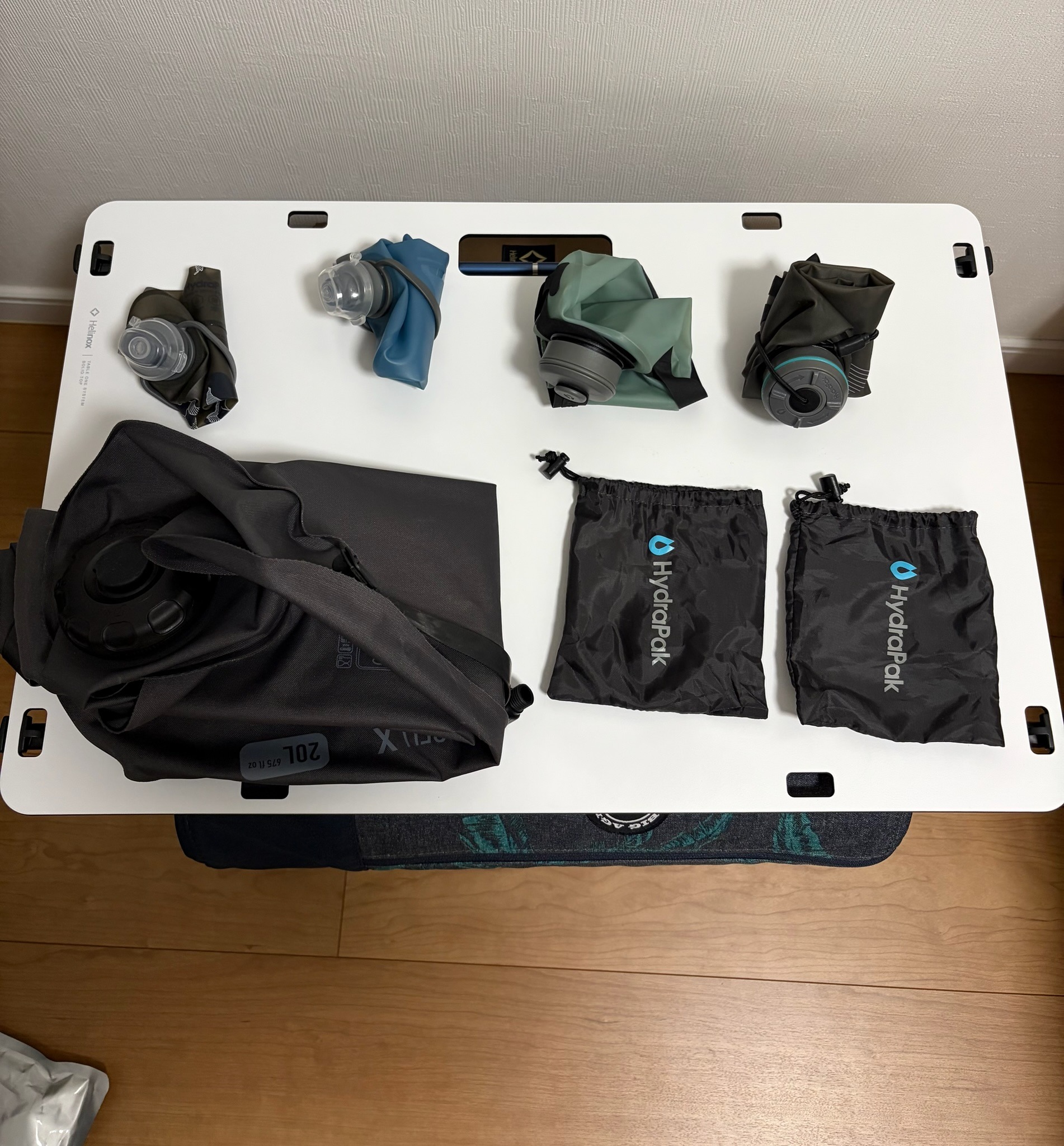 ハイドラパック SEEKER 収納・広げた状態