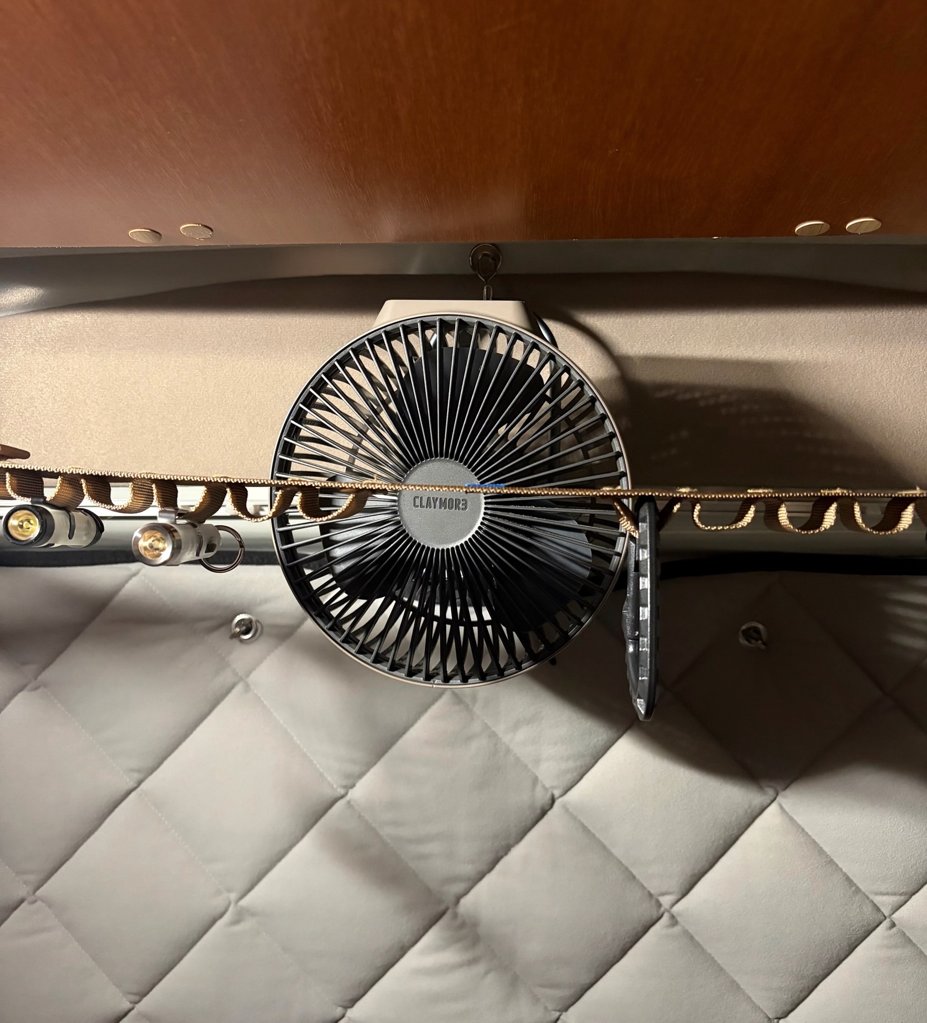 CLAYMORE FAN V600+ バックドア設置