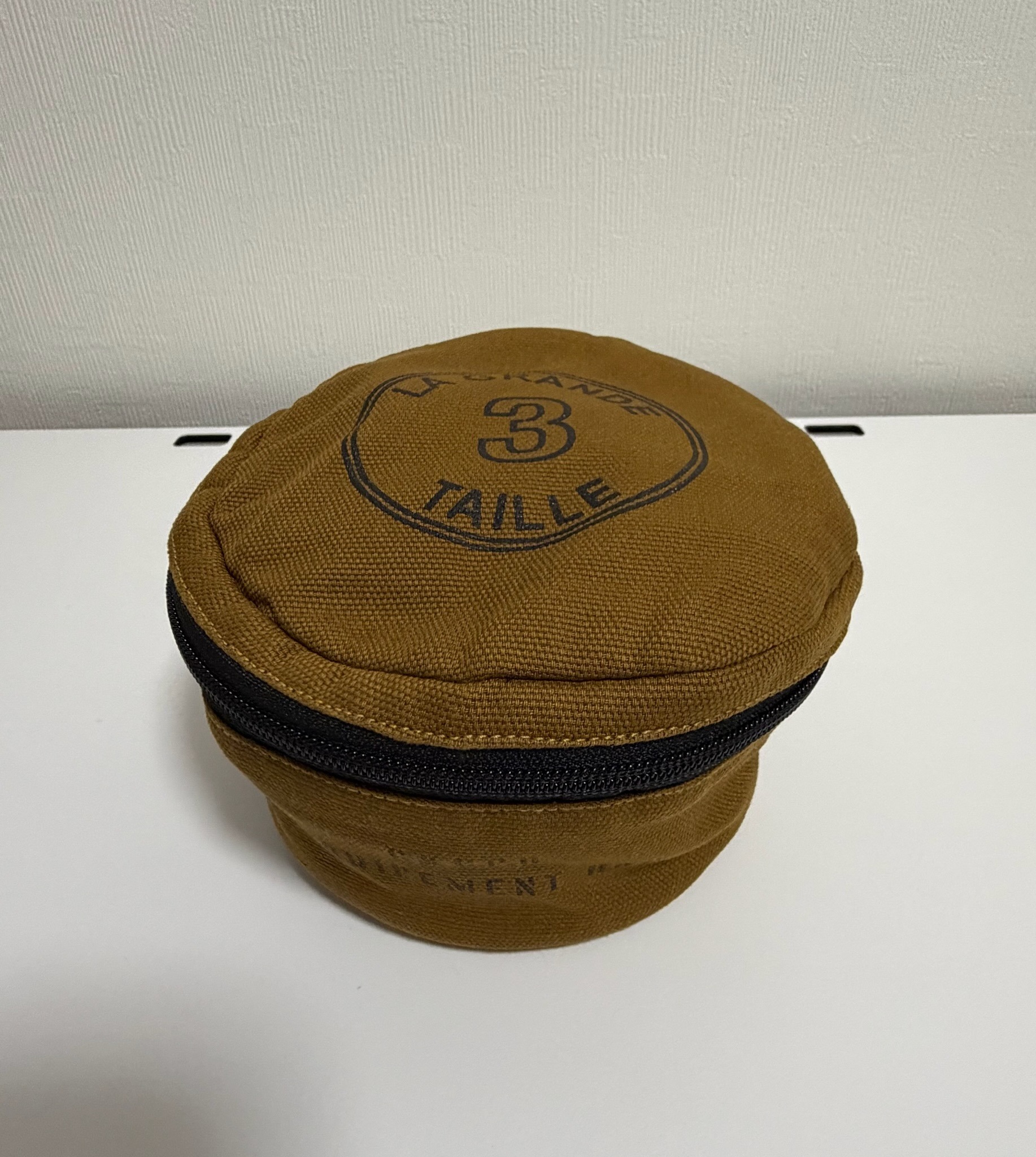 C&C.P.H.シェラカップケース 閉じた状態