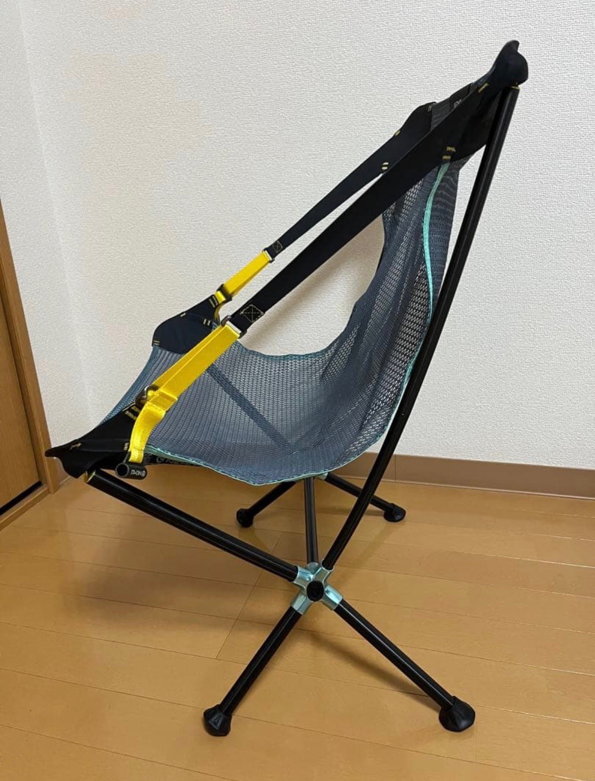 ムーンライトを起こした状態。食事に向く角度