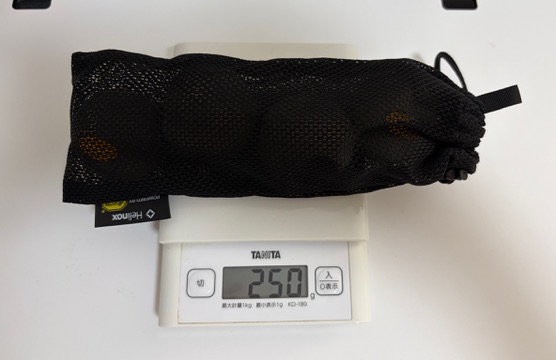 Vibramボールフィート。メッシュ袋込みで実測250g